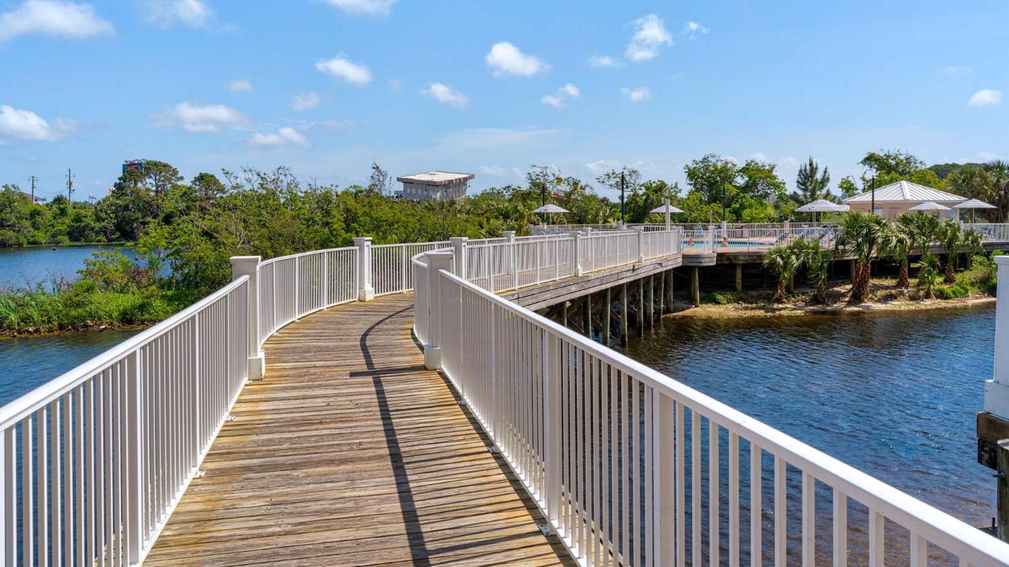 Laketown Wharf 1416! *